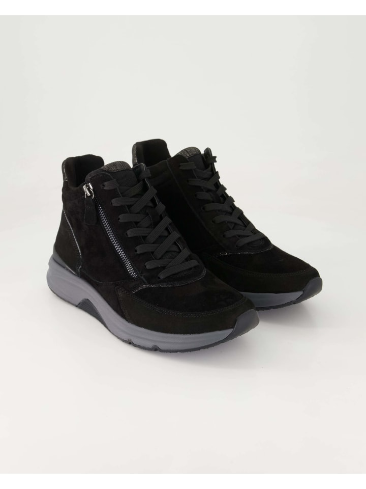 Schnürstiefeletten in Schwarz