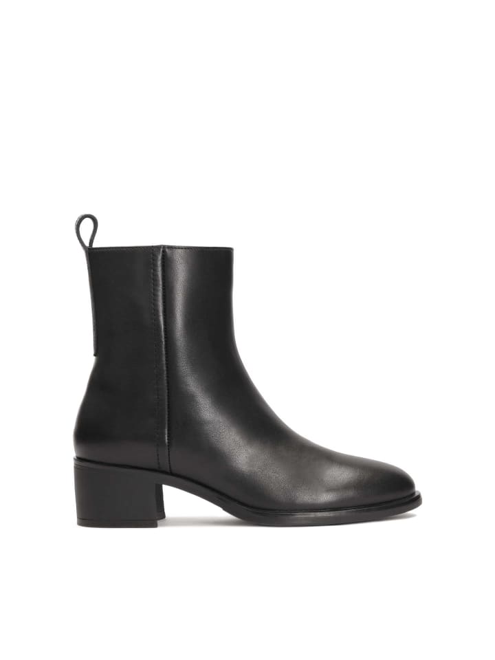 Boots in Schwarz