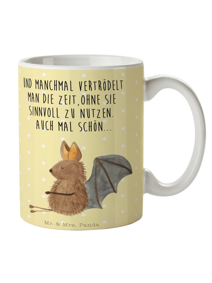 Tasse Fledermaus Sitzen mit Spruch in Gelb Pastell