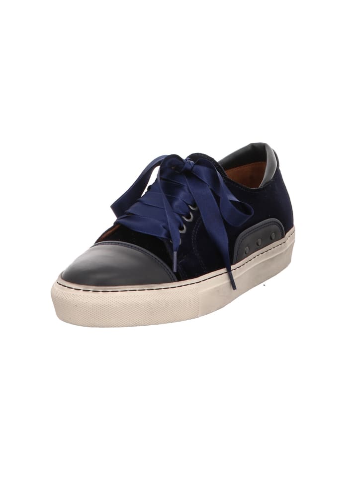 Schnürschuh in blau