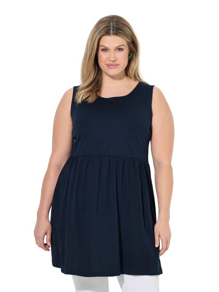 Longshirt in marine