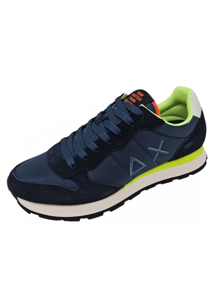 Sneaker in Blau