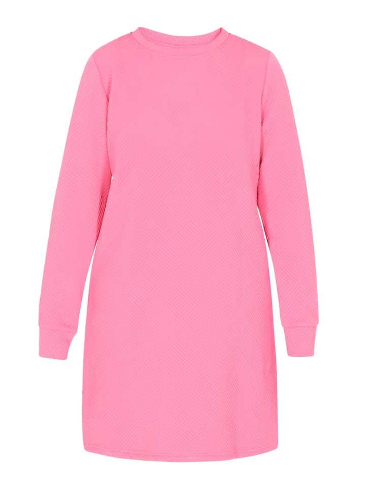 Women Dress in Rose Red