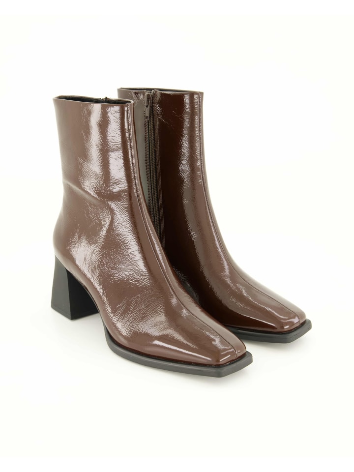 Klassische Stiefel in Bordeaux