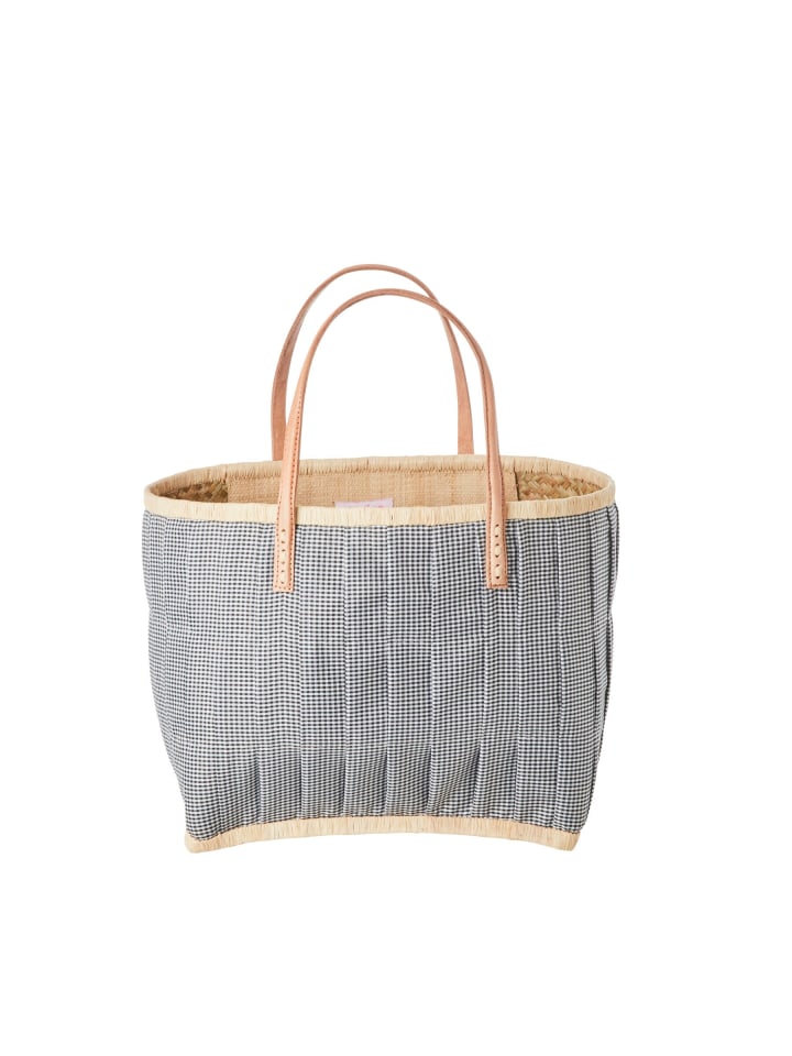 Tasche aus Bast mit Henkel in hellblau