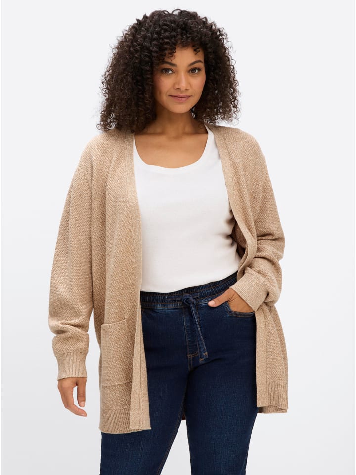 Strickjacke in camel-meliert