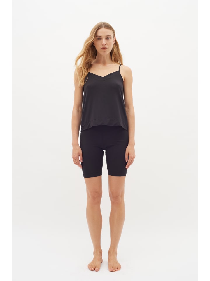 Shorts LilIW Tight fit in Black