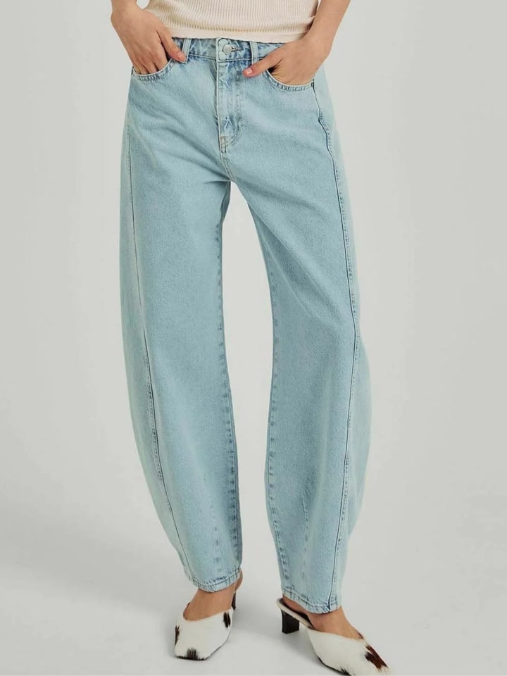 Jeans Kenzie Barrel in Light blue wash