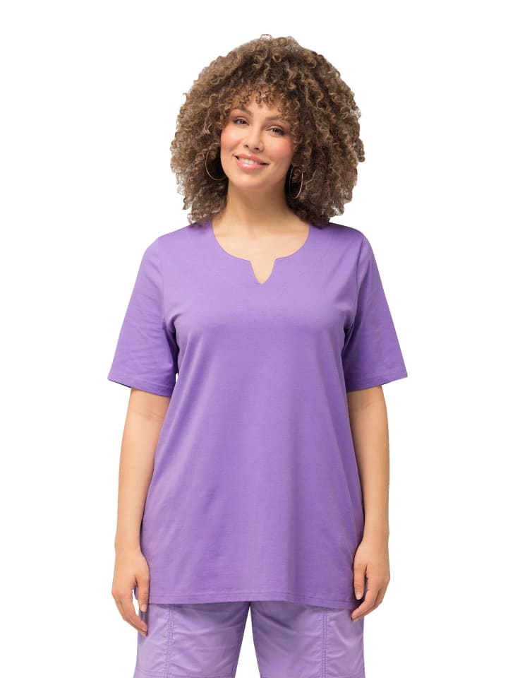 Shirt in blauer flieder