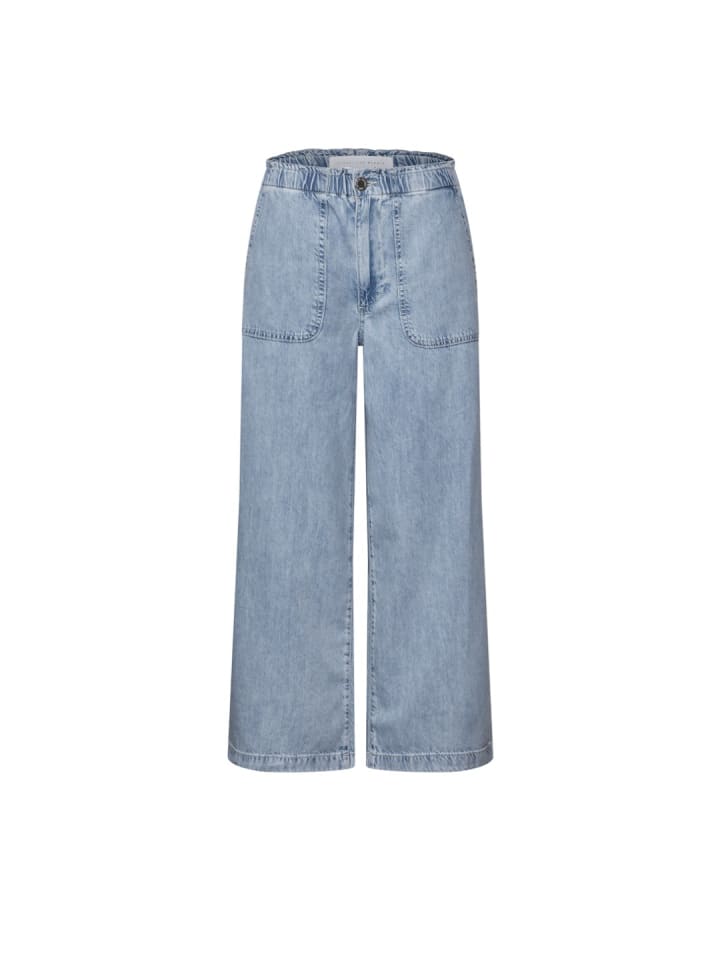 Capri in light blue washed