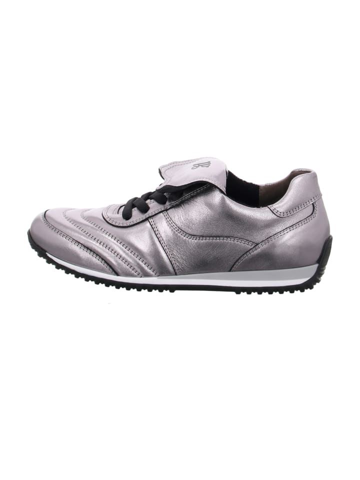 Sportliche Schnürschuhe in Silber