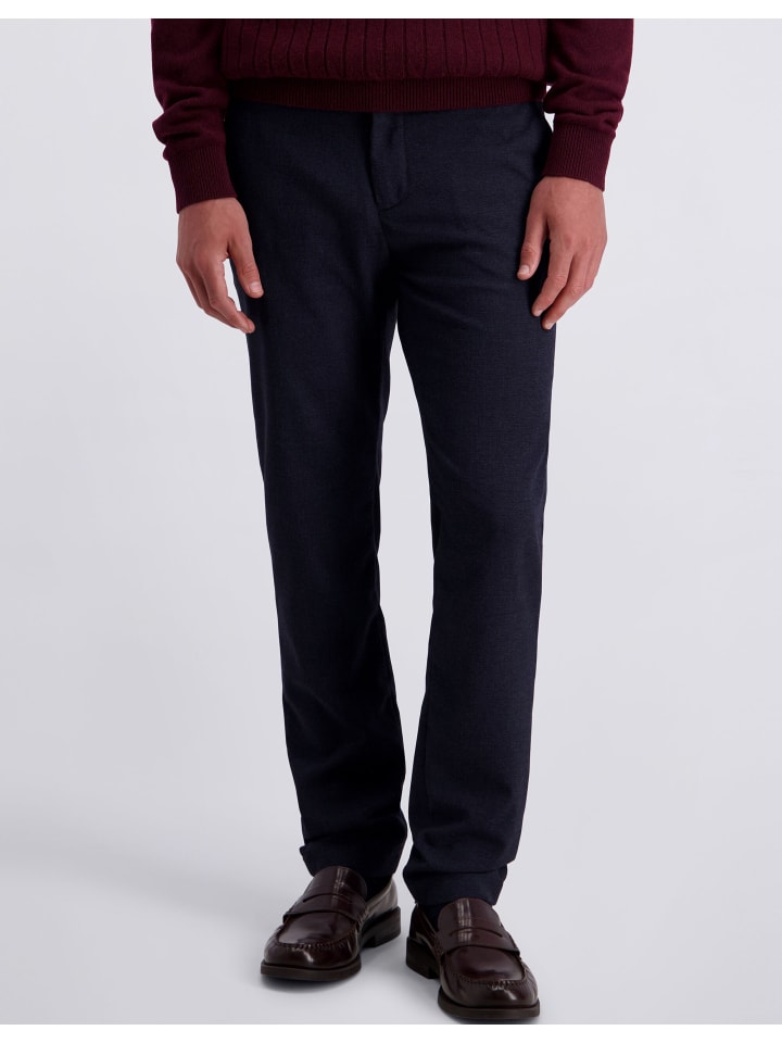 Chino Confolens in Salute