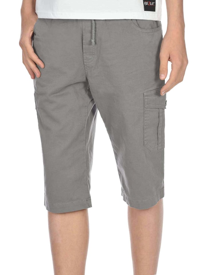 Cargo Shorts in Grau
