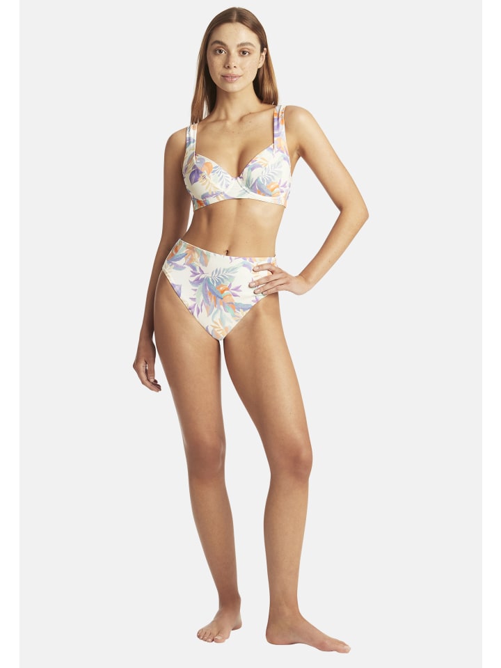Botanica C/D Cup Underwire Bra in WHITE