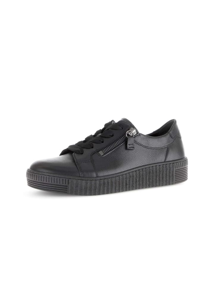 Sneaker low in schwarz