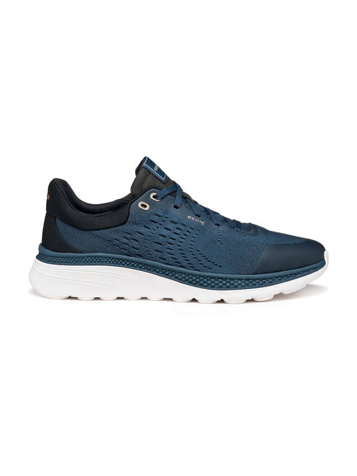 Sportliche Schnürschuhe in Blau