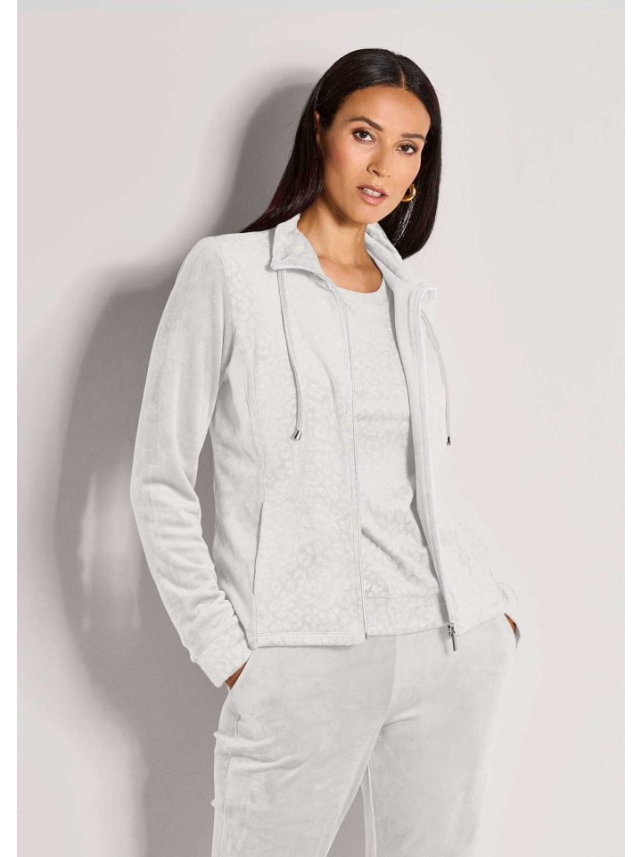 Flauschige Nickijacke mit Reißverschluss in perlweiß