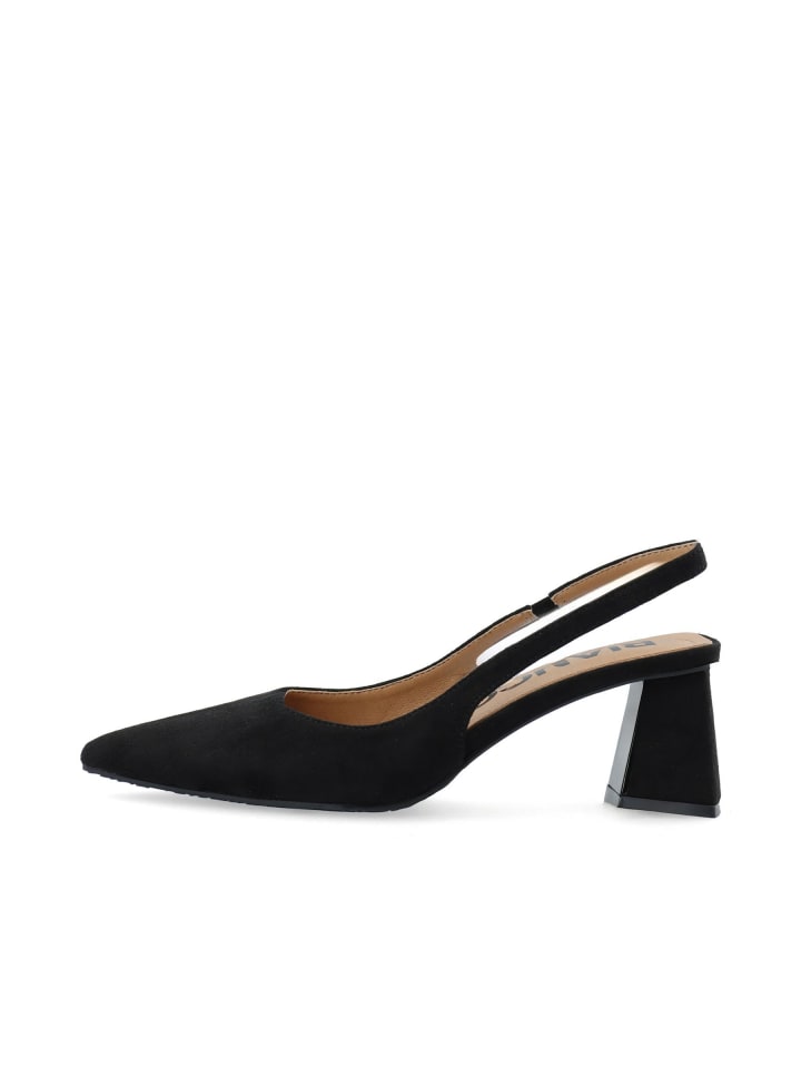 Slingbacks in Black
