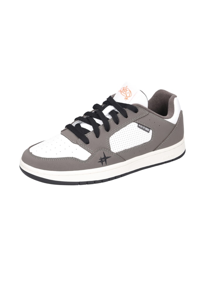Sportschuh in braun