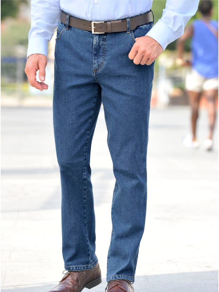 Jeans in blue-stone-washed