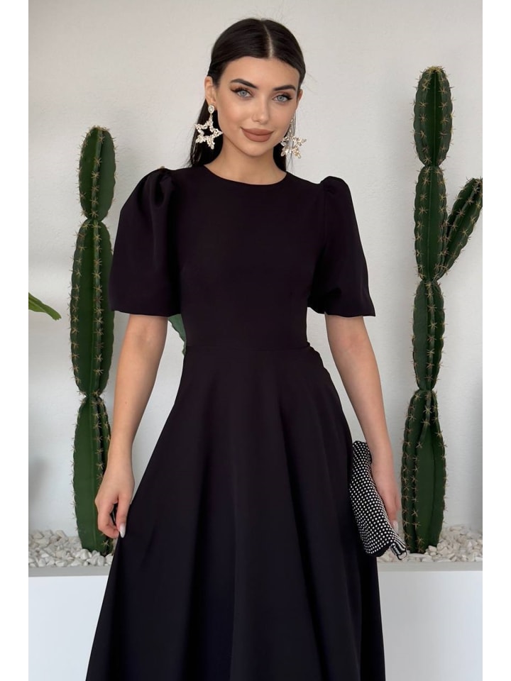 Kleid in Schwarz