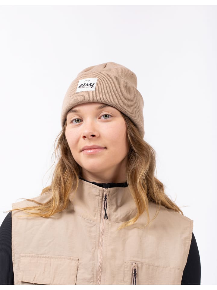 Beanie Watcher in Sand