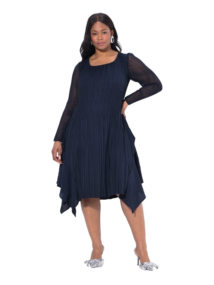 Midikleid in dunkles marine