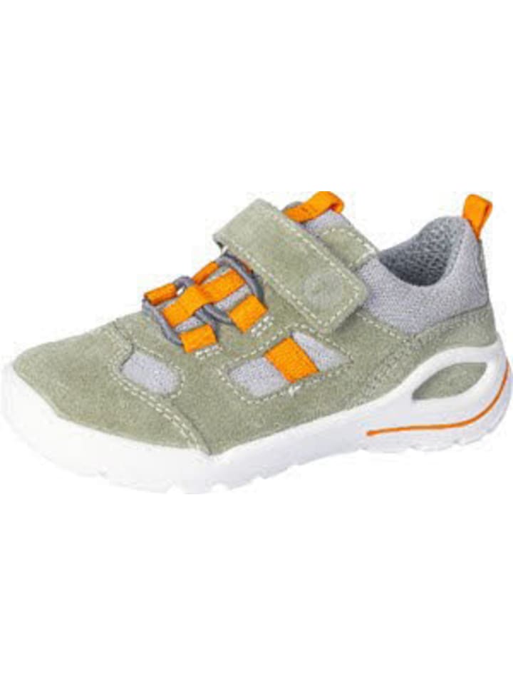 Sneaker in grün