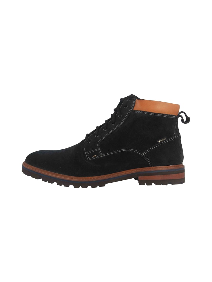 Boots in Blau