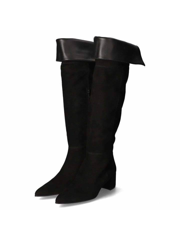 Stiefel in schwarz
