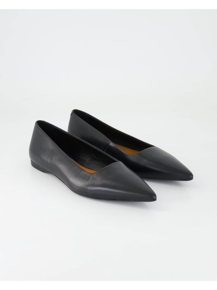 Ballerinas in Schwarz