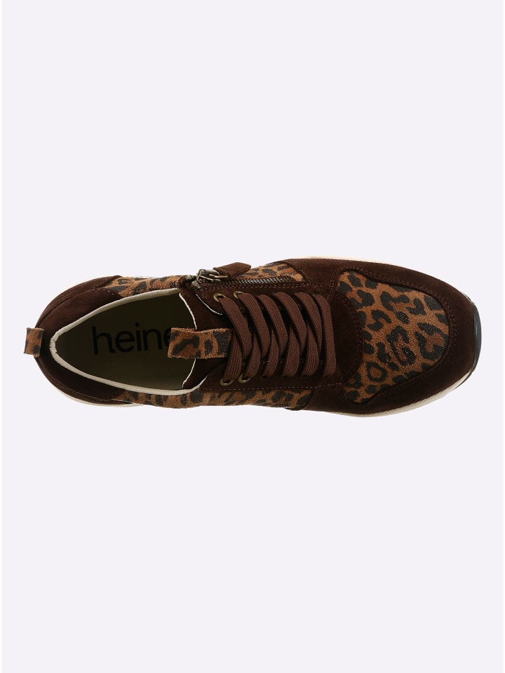 Sneaker in braun-leo