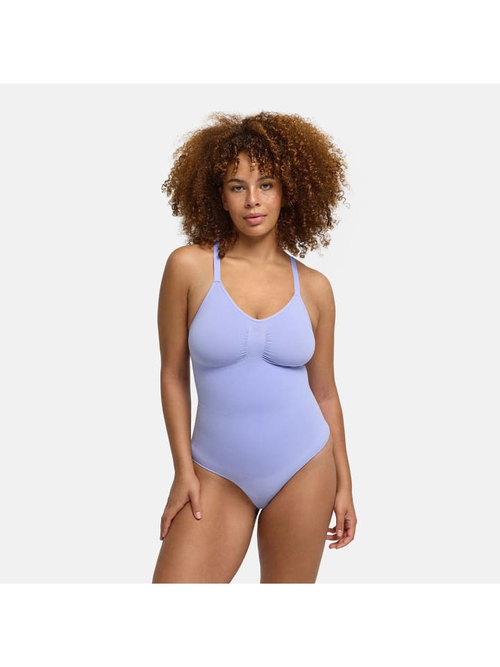 Figurformender Body mit String in Zartes Violett