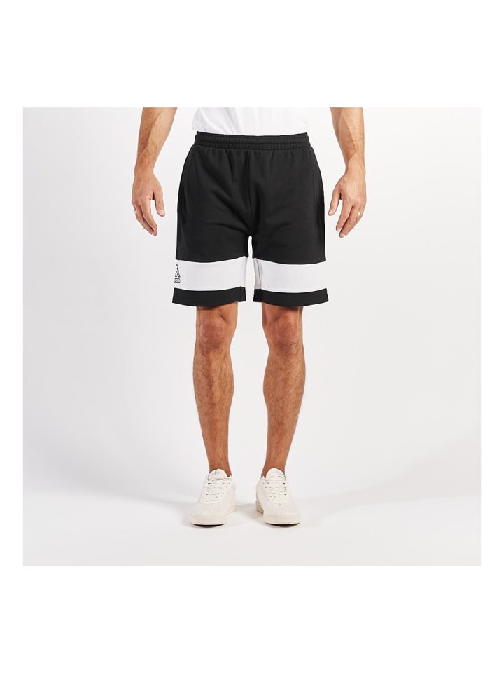 Shorts in Schwarz/Weiß
