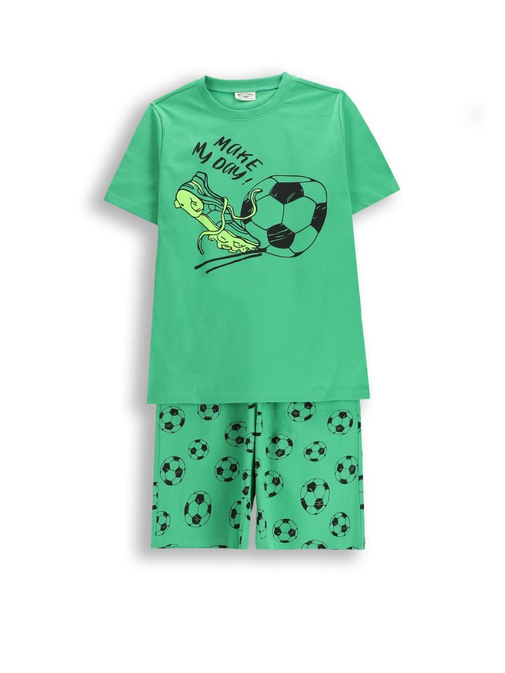 Jungenpyjama in grün