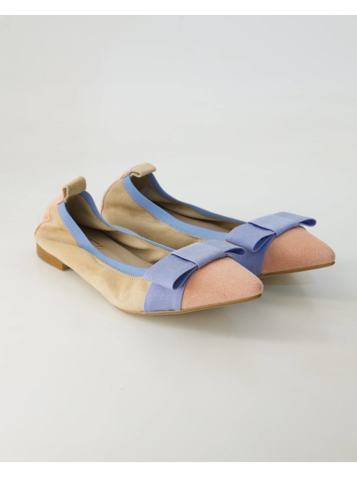 Ballerinas in Beige