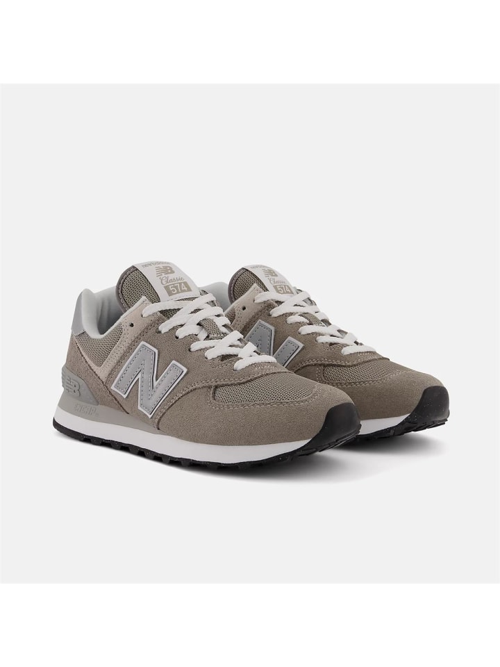 Sneaker Low in Braun