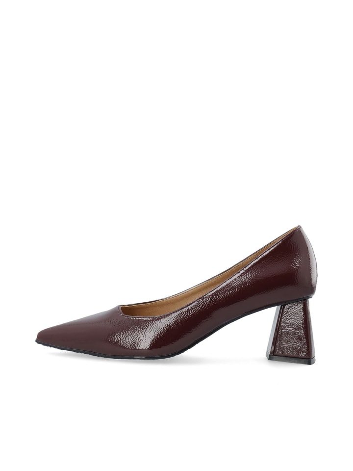 Pumps in BurgundyPatent1