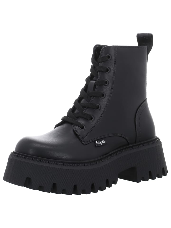 Stiefelette in schwarz