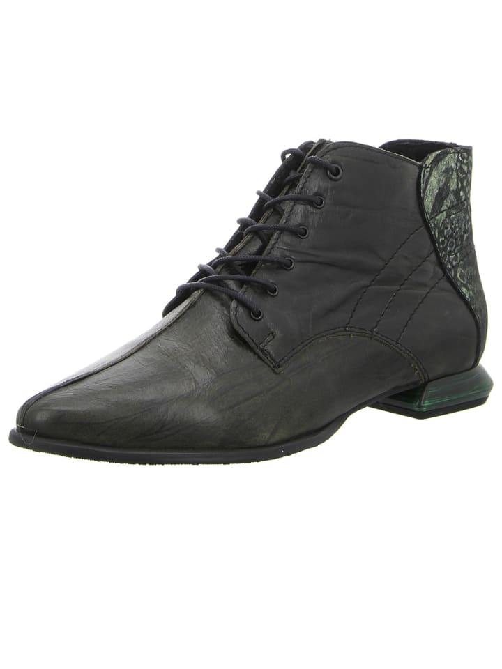 Stiefelette in schwarz