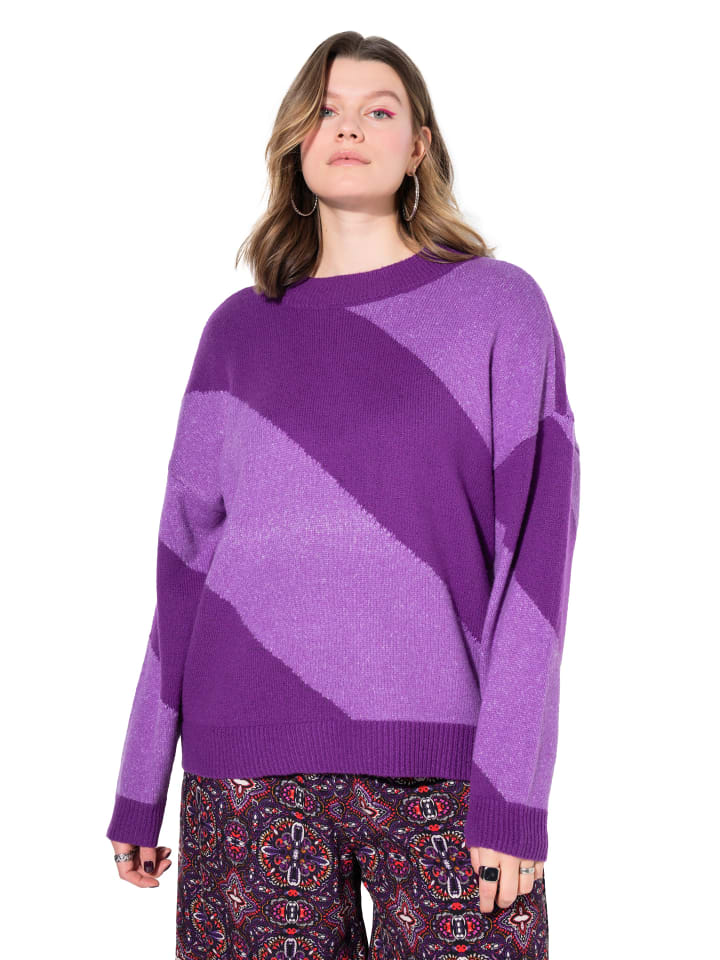 Pullover in violett