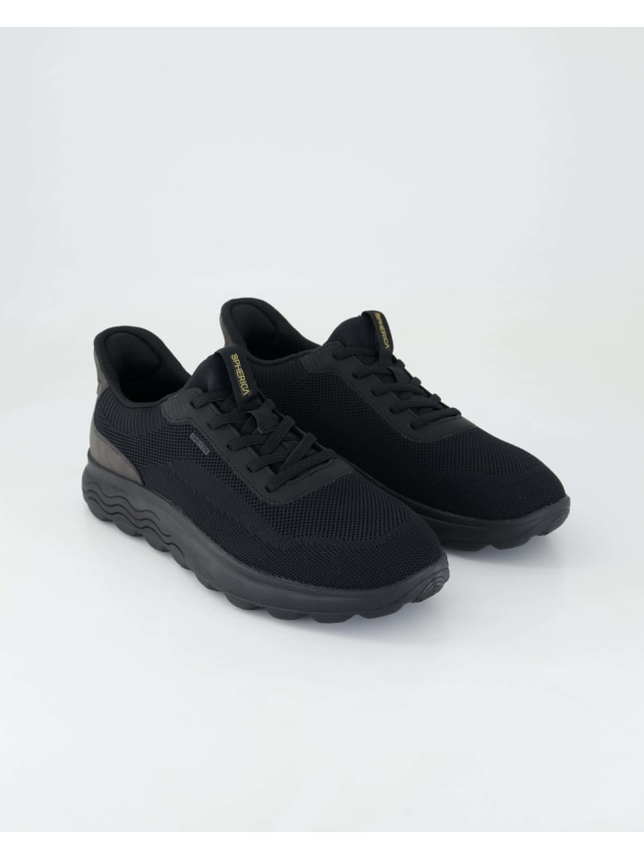 Sneaker low in Schwarz