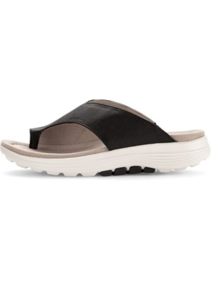Schnürschuh in schwarz