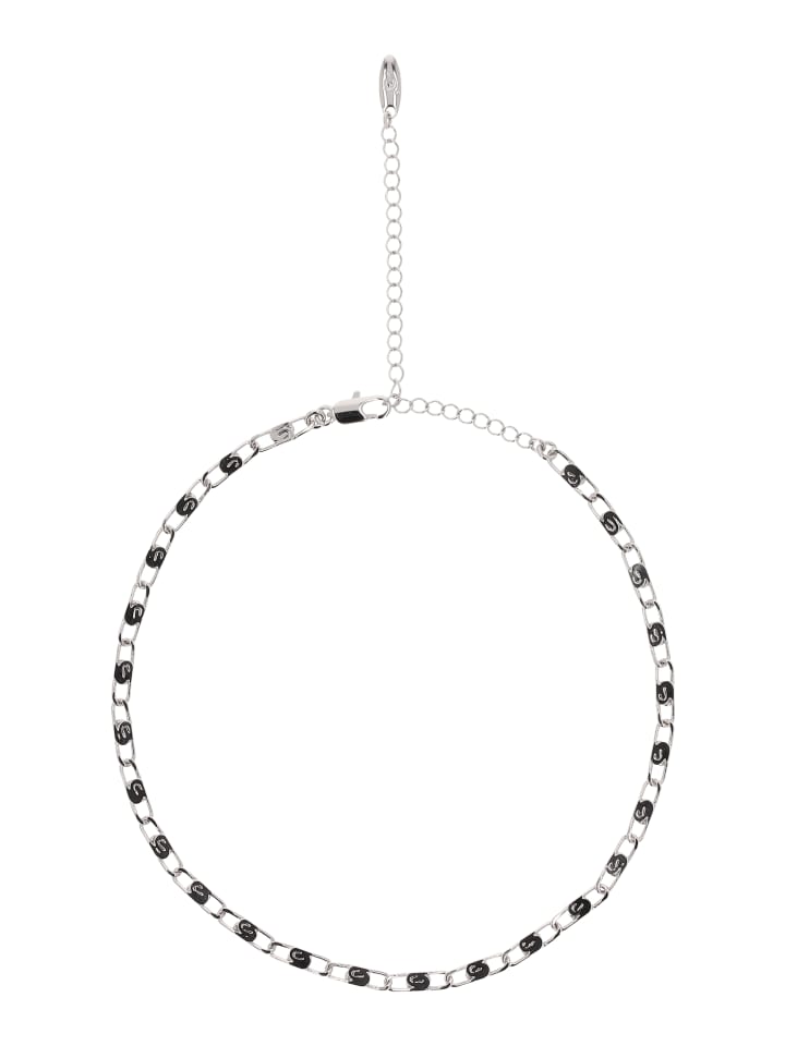Women Chain Necklace in Silver
