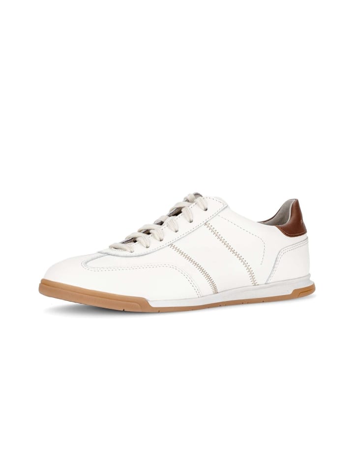 Sneaker low in weiß