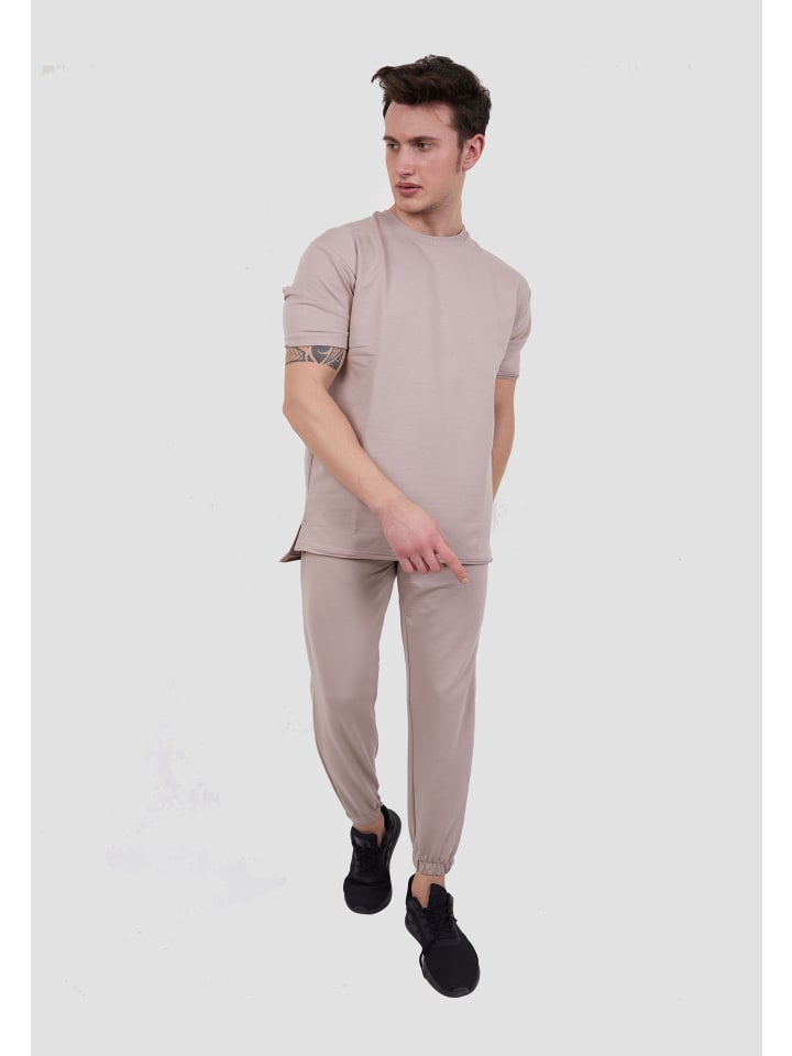 Set aus Oversize-Shirt und Jogginghose in BROWN