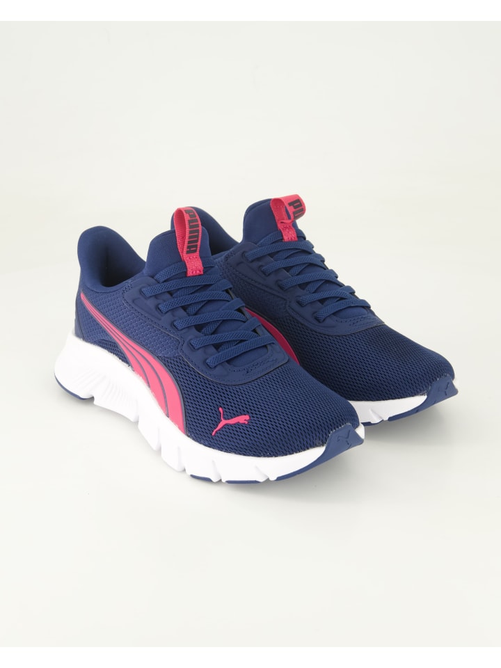 Sneaker in Blau