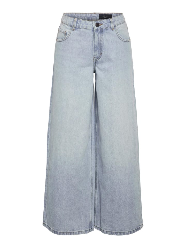 Wide Fit Jeans in Light Blue Denim