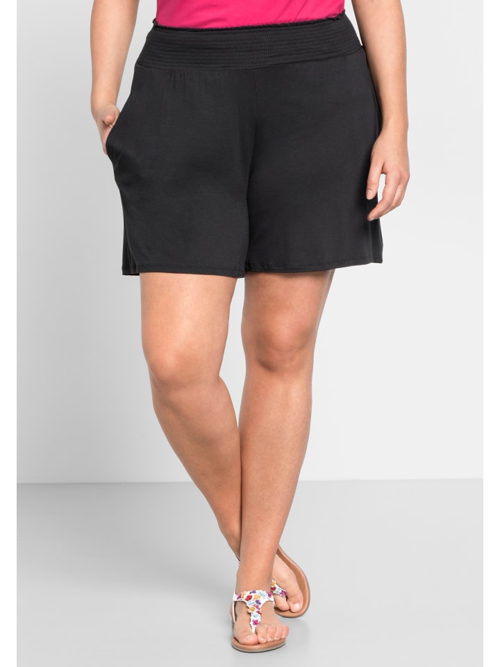 Shorts in schwarz