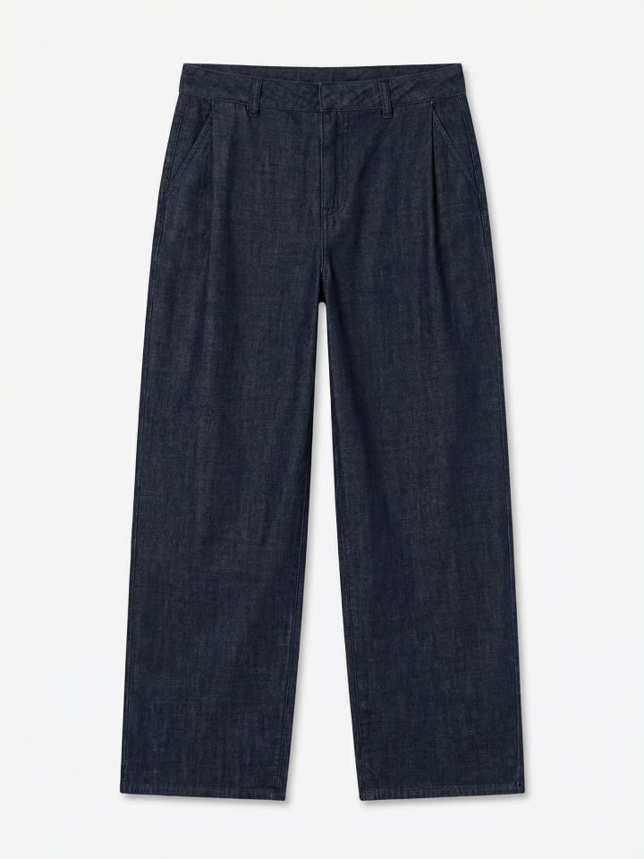 Hose in Dark Blue Denim